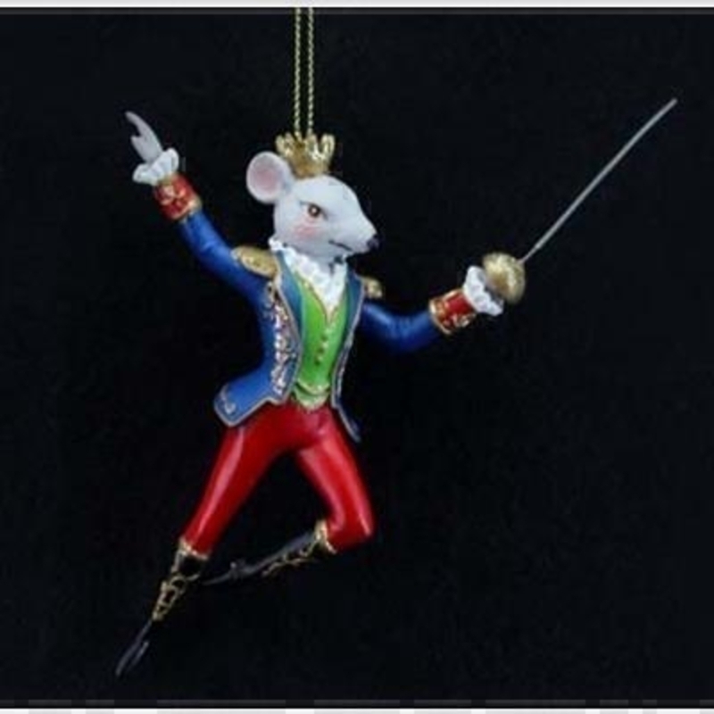 Decorate your tree with this wonderfully detailed character from the beloved Christmas ballet TheNutcracker. Approx size 16x11x2.5cm